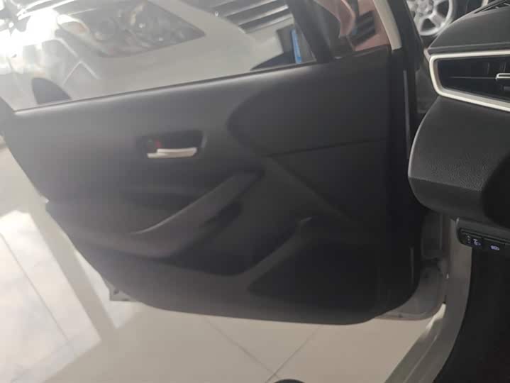 Фото 7 - Toyota Allion