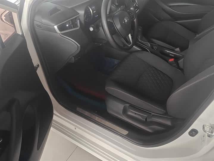 Фото 9 - Toyota Allion