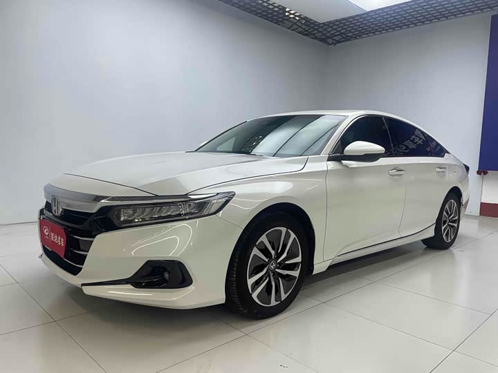 Фото 4 - Honda Accord