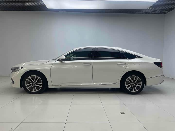 Фото 5 - Honda Accord