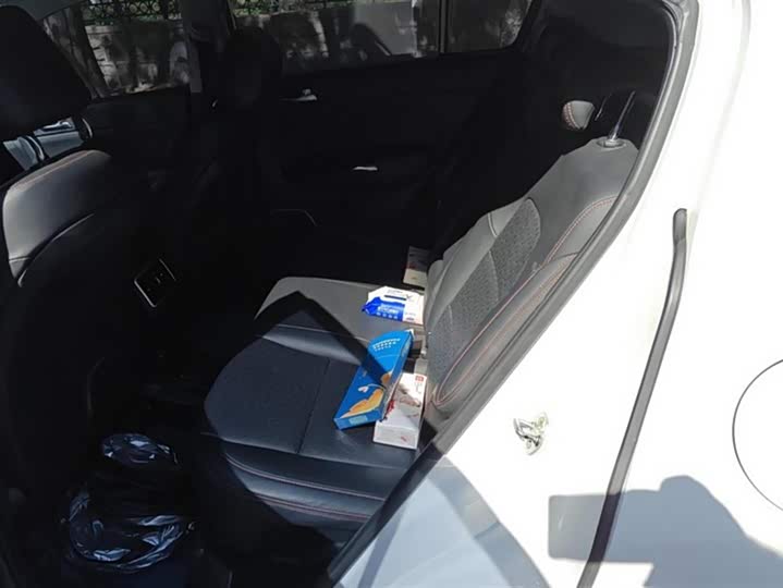 Фото 8 - Kia KX5