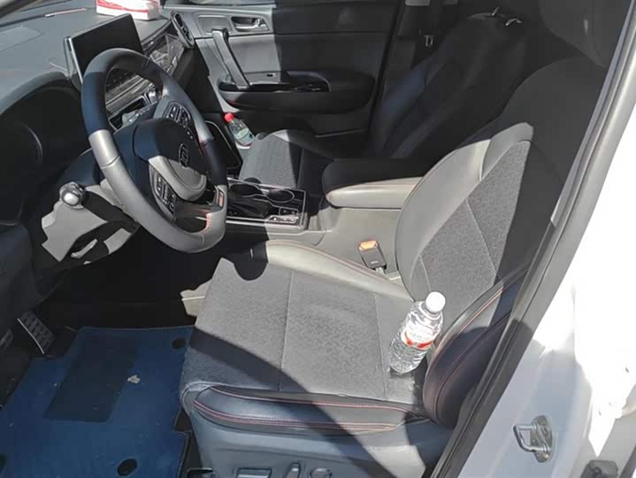 Фото 9 - Kia KX5