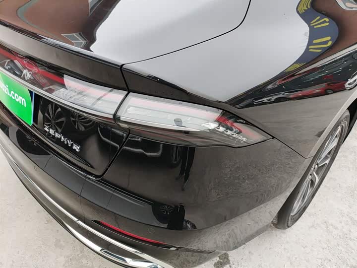 Фото 8 - Lincoln Z (Zephyr)