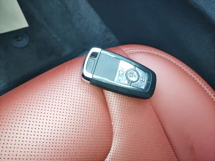 Фото 9 - Lincoln Z (Zephyr)