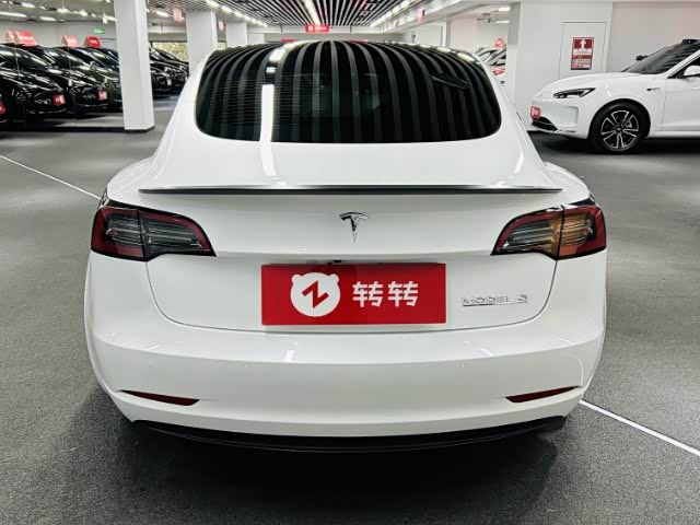 Фото 5 - Tesla Model 3