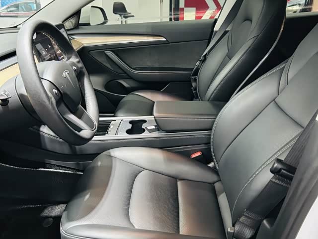 Фото 7 - Tesla Model 3