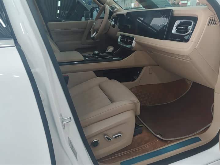 Фото 8 - BAIC Beijing BJ60 Hybrid