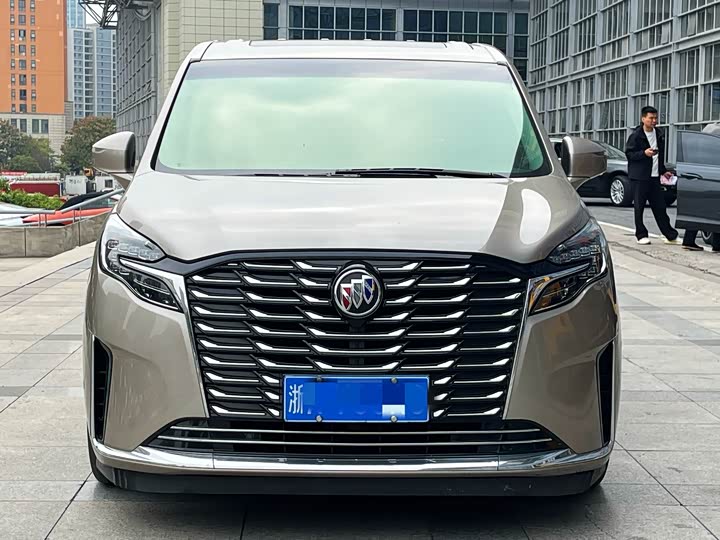 Фото 2 - Buick GL8 ES