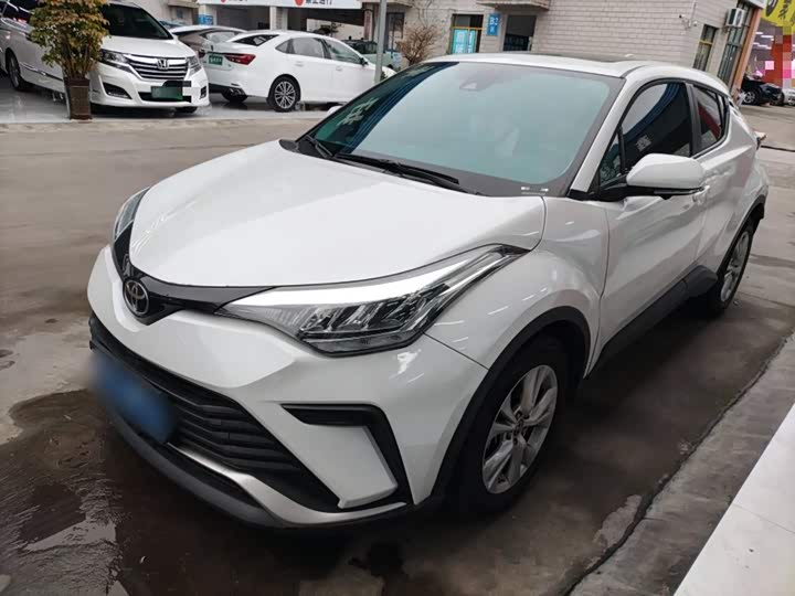 Фото 1 - Toyota Izoa