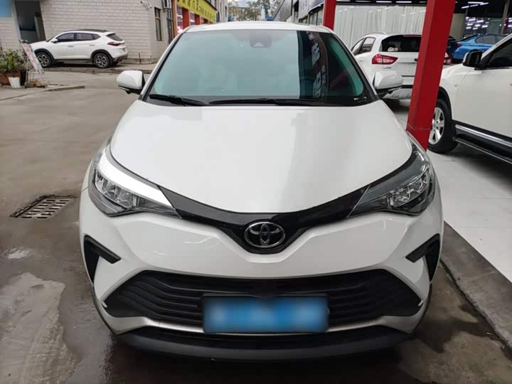 Фото 3 - Toyota Izoa