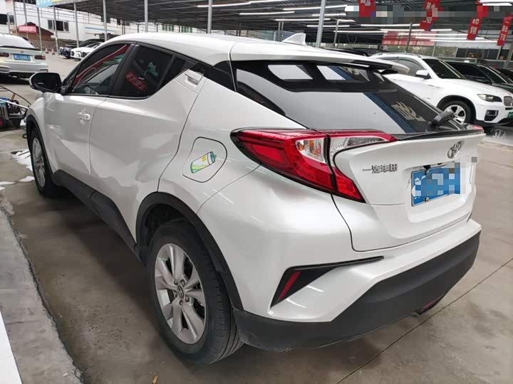 Фото 5 - Toyota Izoa