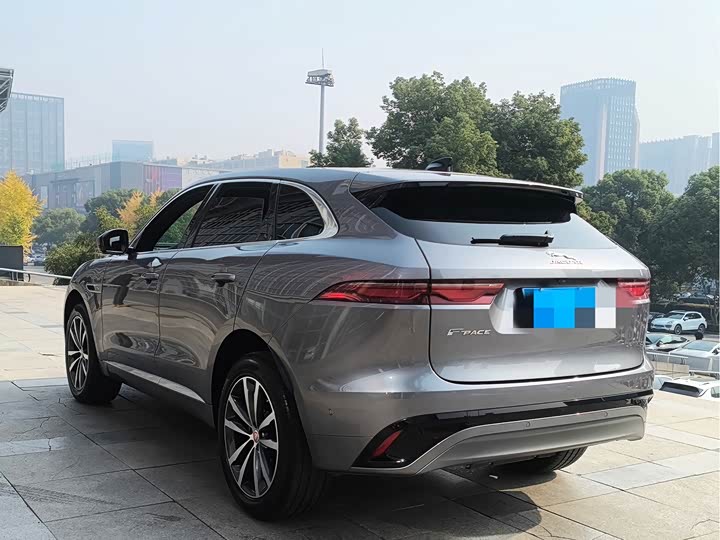 Фото 4 - Jaguar F-Pace