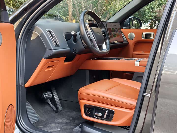 Фото 4 - LiXiang L8