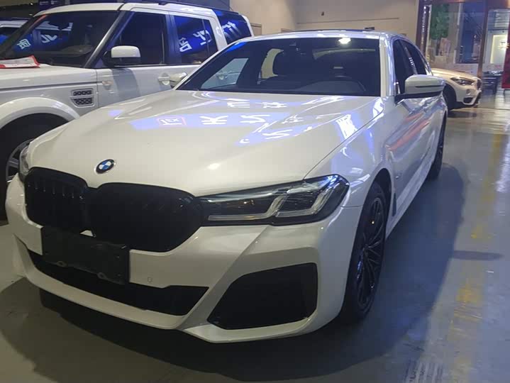 Фото 2 - BMW 5 Series