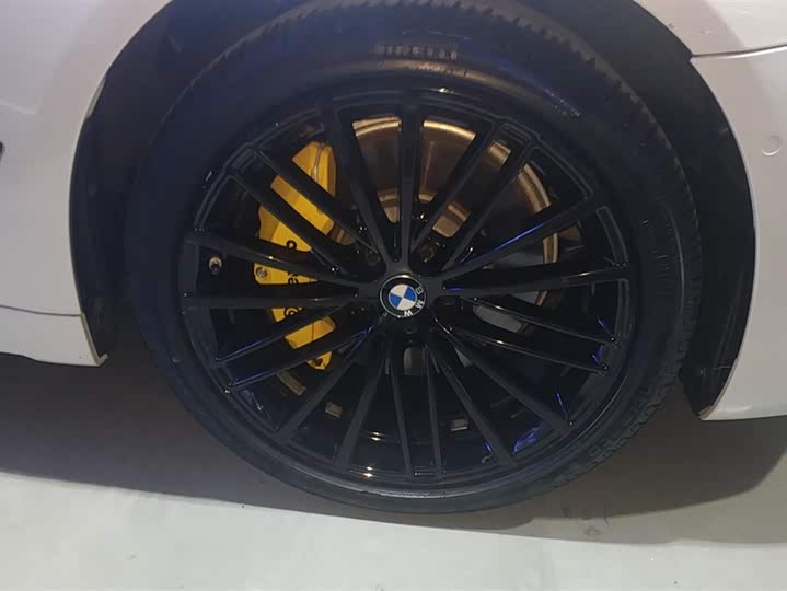 Фото 6 - BMW 5 Series