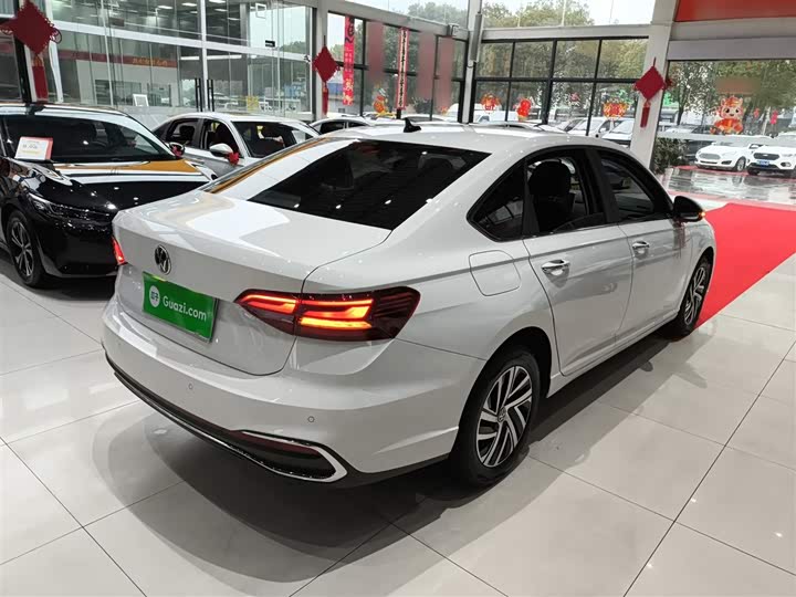 Фото 7 - Volkswagen Lavida