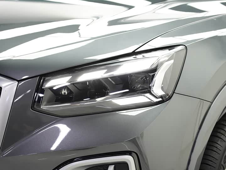 Фото 7 - Audi Q2L