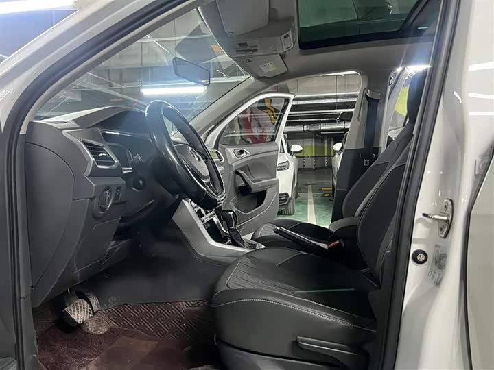 Фото 7 - Volkswagen T-Cross