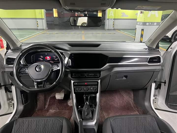Фото 9 - Volkswagen T-Cross