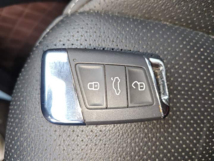 Фото 9 - Volkswagen CC