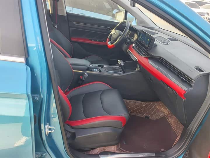 Фото 8 - Geely Emgrand GS