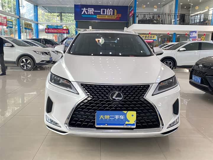 Фото 2 - Lexus RX