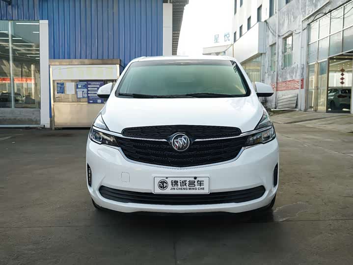 Фото 2 - Buick GL8 ES