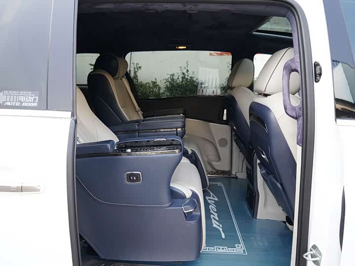 Фото 5 - Buick GL8 ES