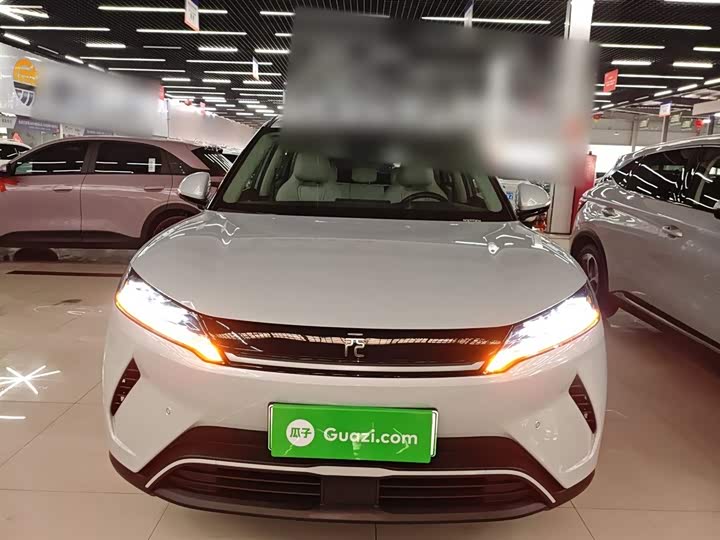 Фото 3 - BYD Yuan Up