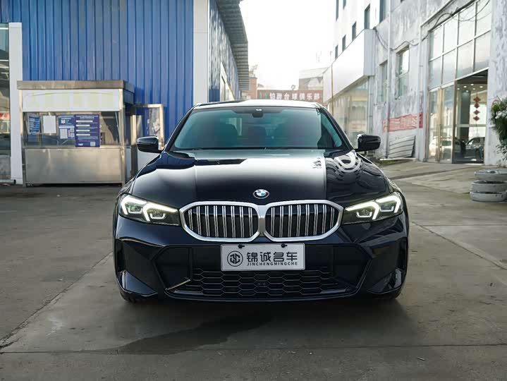 Фото 2 - BMW 3 Series