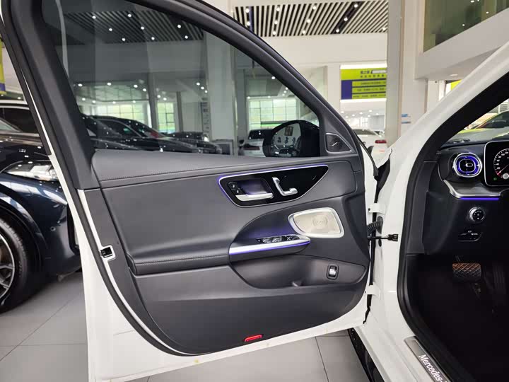 Фото 4 - Mercedes-Benz C-Class