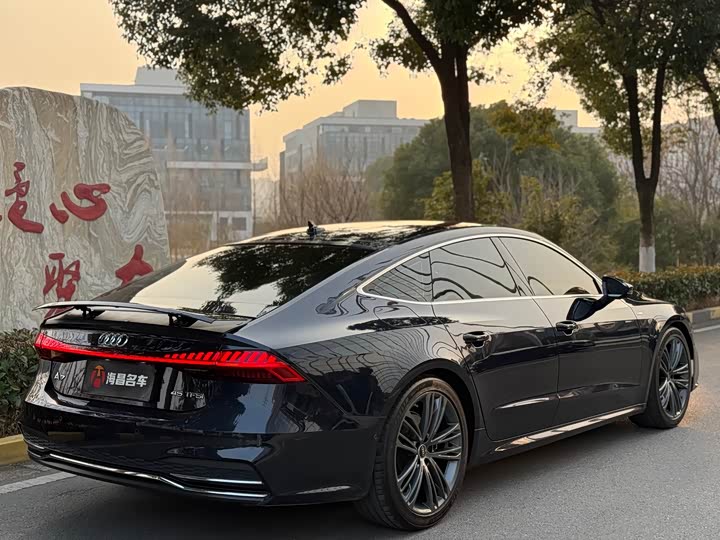 Фото 6 - Audi A7