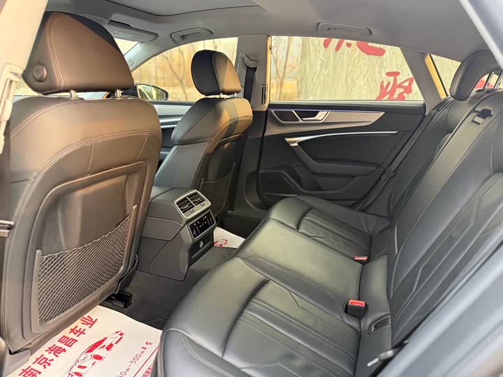 Фото 9 - Audi A7