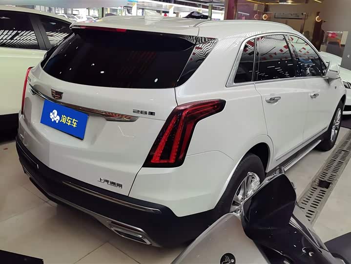 Фото 3 - Cadillac XT5