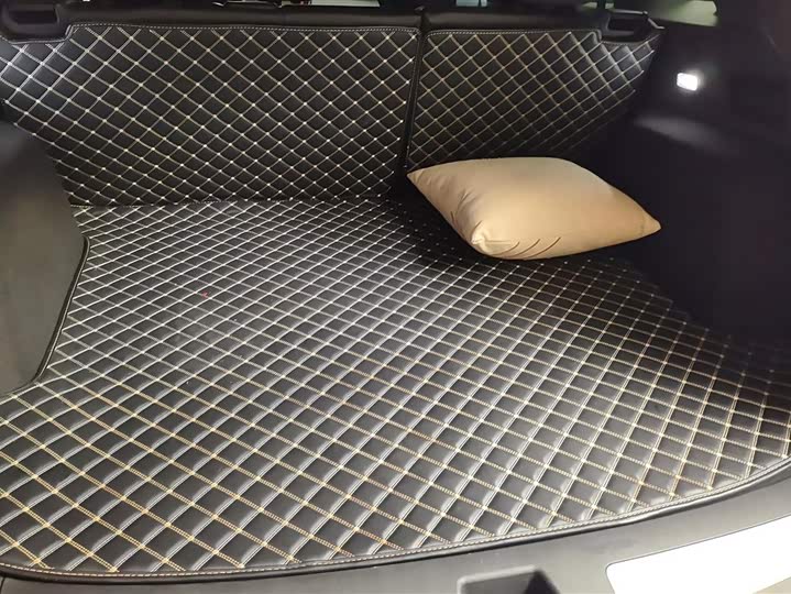 Фото 4 - Cadillac XT5