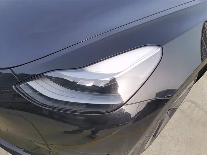 Фото 5 - Tesla Model 3