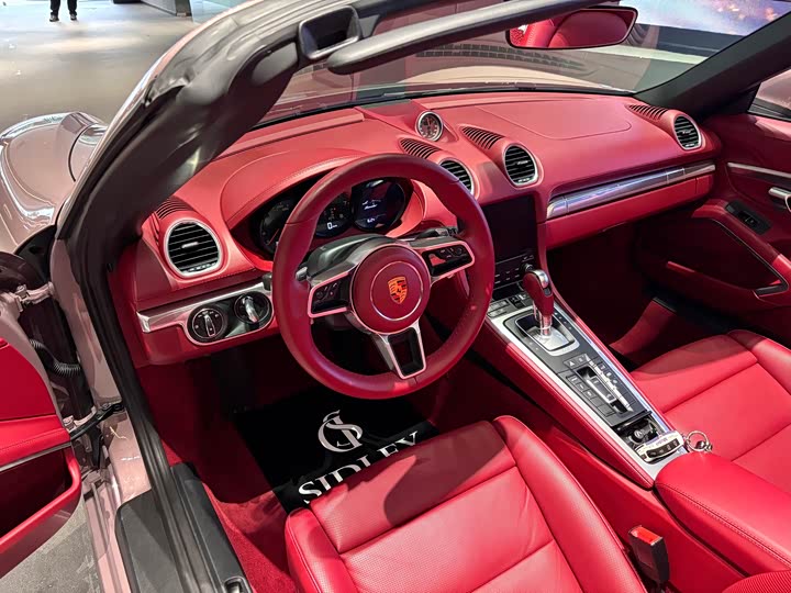 Фото 7 - Porsche 718