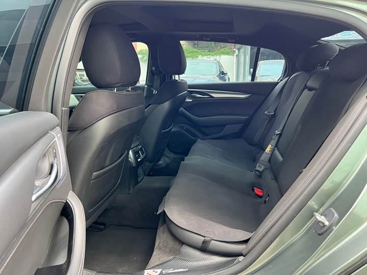 Фото 8 - Cadillac CT5