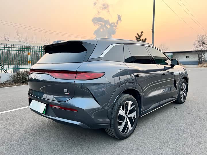 Фото 6 - BYD Tang L