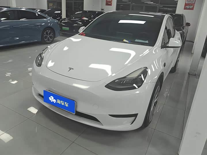 Фото 1 - Tesla Model Y