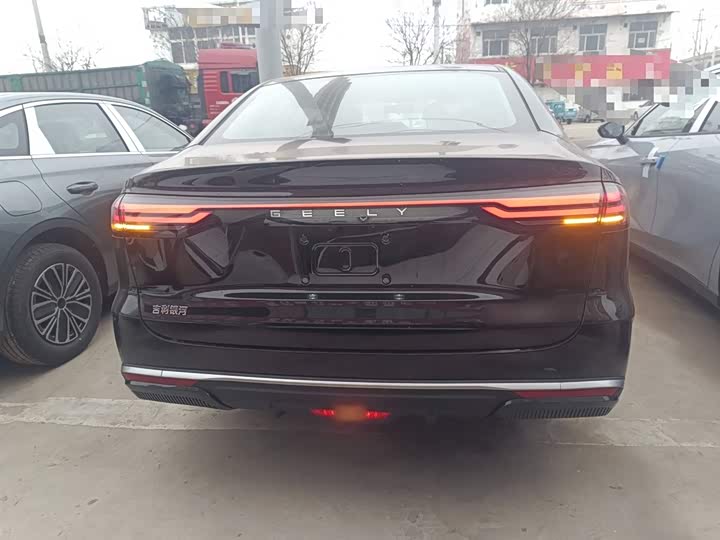 Фото 6 - Geely Galaxy Starshine 6