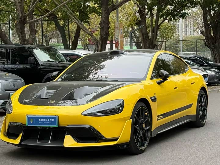 Фото 1 - Xiaomi SU7 Ultra