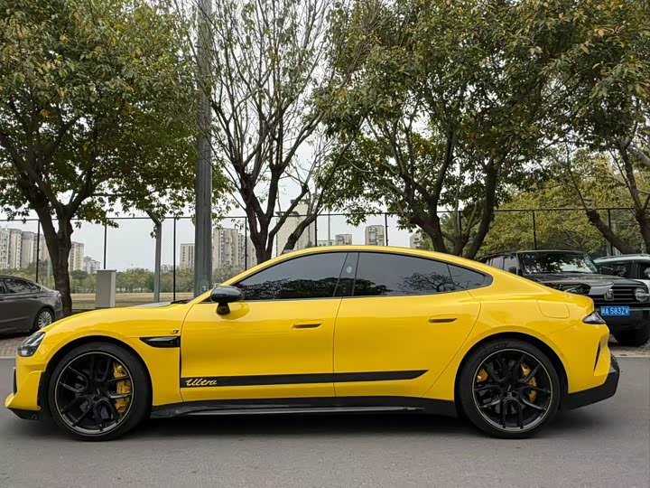 Фото 4 - Xiaomi SU7 Ultra