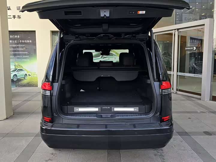 Фото 9 - Lexus GX