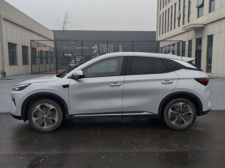 Фото 3 - BYD Yuan Plus