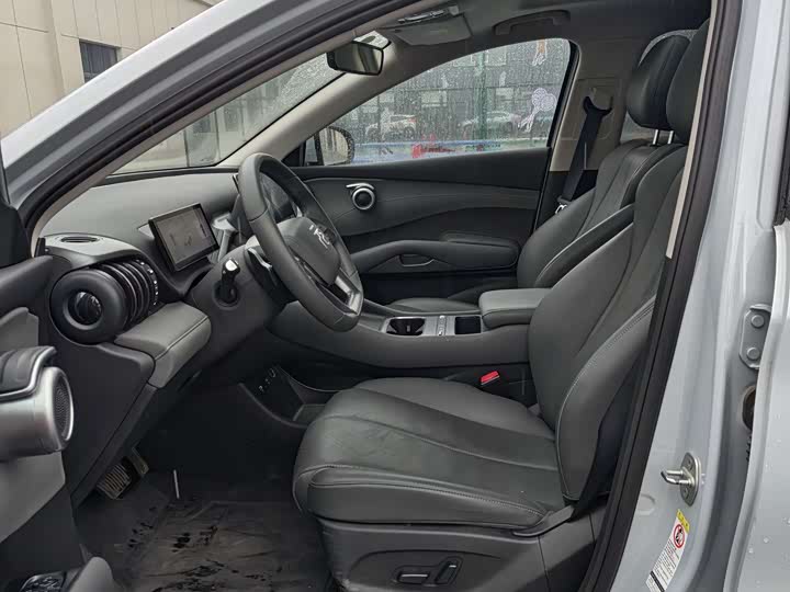 Фото 5 - BYD Yuan Plus