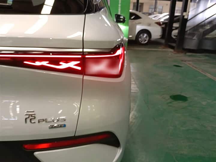 Фото 8 - BYD Yuan Plus