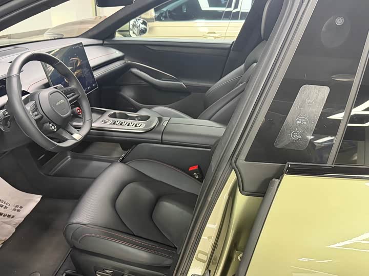 Фото 2 - Xiaomi SU7