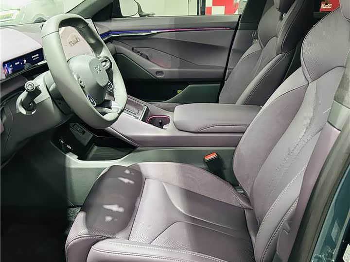 Фото 7 - XPeng P7