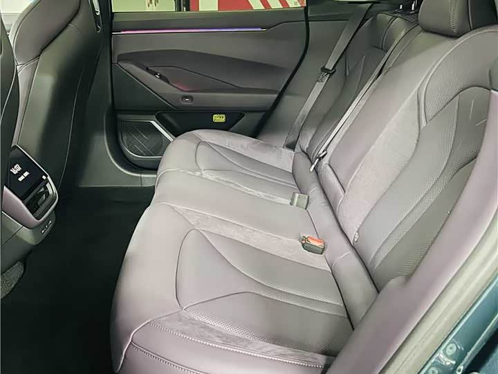 Фото 8 - XPeng P7